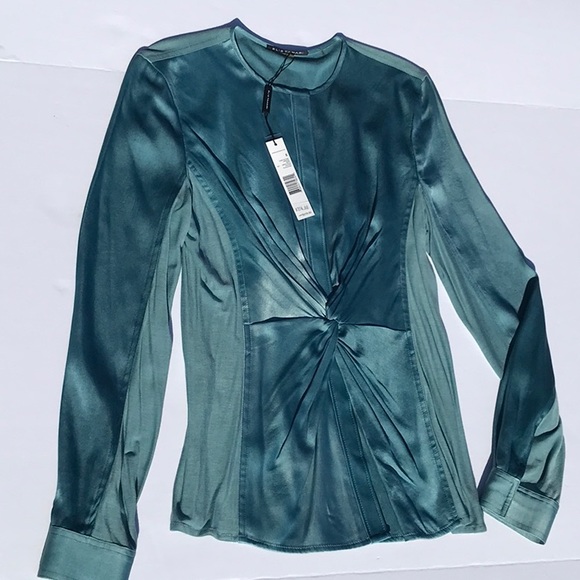 Tahari blouse - Picture 1 of 6